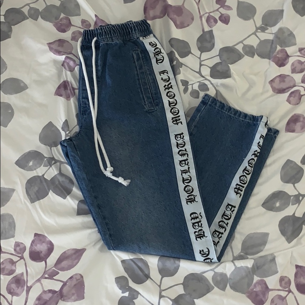 Forever 21 Men’s / Boyfriend Jeans